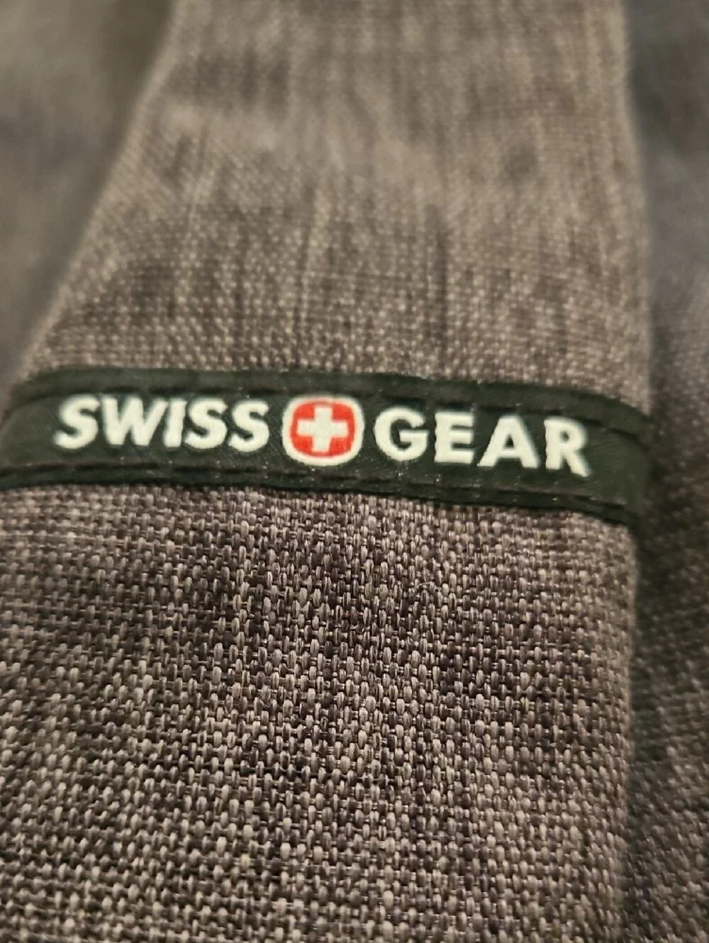 SwissGear Black/Grey Compact Backpack